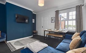 Cosy 3-Bedroom House In Seaham - Street Parking