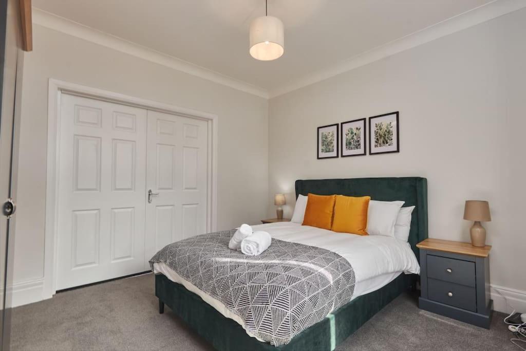 Cosy 3-Bedroom House In Seaham - Street Parking Exterior photo